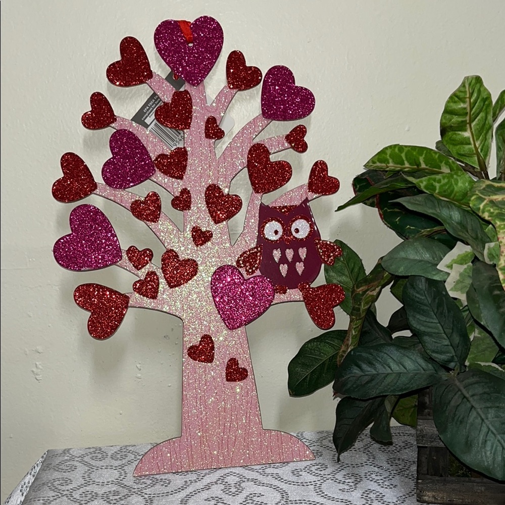 Glitter Heart Tree Wall Decor